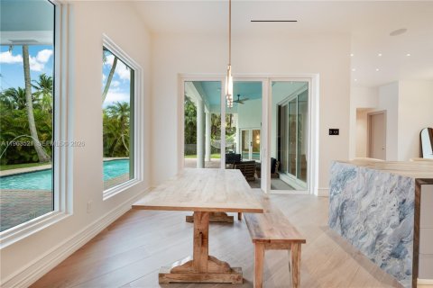 Купить виллу или дом в Пальметто-Бей, Флорида 5 спален, 251.21м2, № 2026719 - фото 18