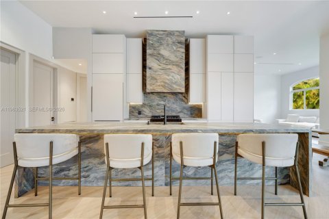 Купить виллу или дом в Пальметто-Бей, Флорида 5 спален, 251.21м2, № 2026719 - фото 9