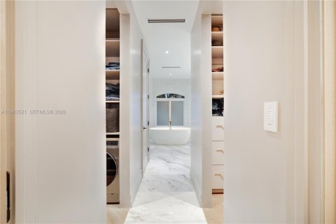 Купить виллу или дом в Пальметто-Бей, Флорида 5 спален, 251.21м2, № 2026719 - фото 29