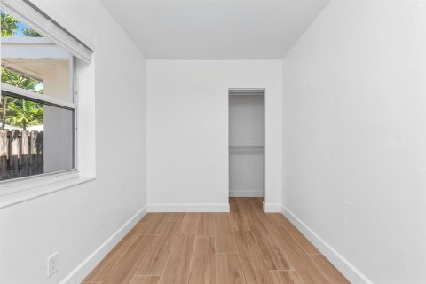 Touwnhouse à louer à Fort Lauderdale, Floride: 2 chambres, 83.43 m2 № 2414383 - photo 20