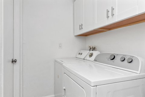 Touwnhouse à louer à Fort Lauderdale, Floride: 2 chambres, 83.43 m2 № 2414383 - photo 22