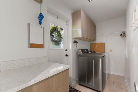 Casa en venta en Orlando, Florida, 3 dormitorios, 159.51 m2 № 2347314 - foto 26