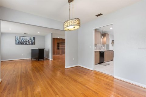 Casa en venta en Orlando, Florida, 3 dormitorios, 159.51 m2 № 2347314 - foto 15