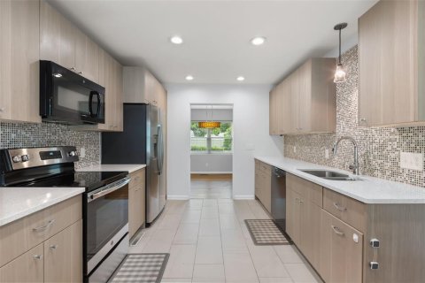 Casa en venta en Orlando, Florida, 3 dormitorios, 159.51 m2 № 2347314 - foto 2
