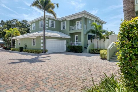 Adosado en alquiler en Sarasota, Florida, 3 dormitorios, 186.92 m2 № 1912842 - foto 1