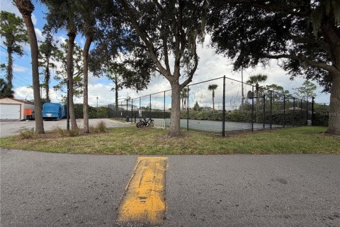 Condominio en venta en Kissimmee, Florida, 2 dormitorios, 75.44 m2 № 2107248 - foto 16