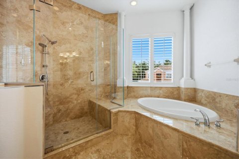 Condo in Bradenton, Florida, 4 bedrooms  № 2391726 - photo 16