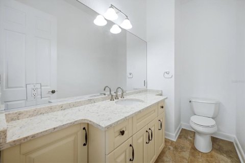 Condo in Bradenton, Florida, 4 bedrooms  № 2391726 - photo 20