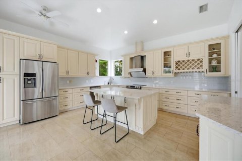 Condo in Bradenton, Florida, 4 bedrooms  № 2391726 - photo 7