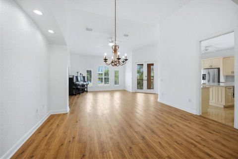 Condo in Bradenton, Florida, 4 bedrooms  № 2391726 - photo 6