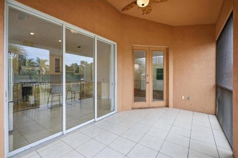 Condo in Bradenton, Florida, 4 bedrooms  № 2391726 - photo 28