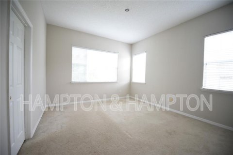 House in Kissimmee, Florida 4 bedrooms, 209.96 sq.m. № 2197498 - photo 10
