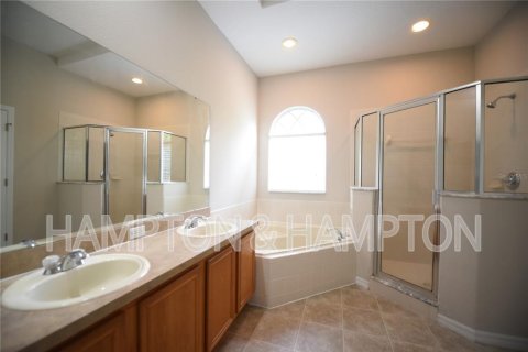 House in Kissimmee, Florida 4 bedrooms, 209.96 sq.m. № 2197498 - photo 11