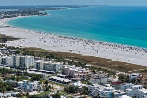 Commercial property in Sarasota, Florida 493.59 sq.m. № 2143692 - photo 3