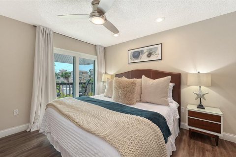 Commercial property in Sarasota, Florida 493.59 sq.m. № 2143692 - photo 22