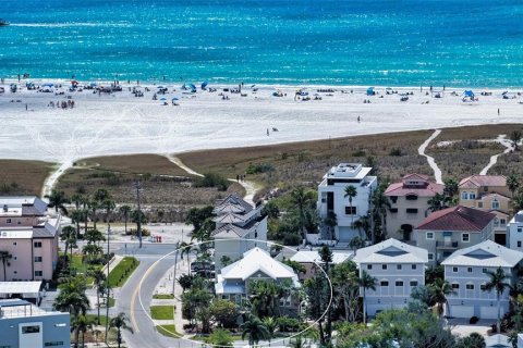 Commercial property in Sarasota, Florida 493.59 sq.m. № 2143692 - photo 2