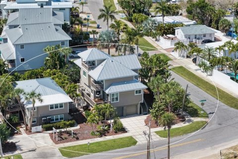 Commercial property in Sarasota, Florida 493.59 sq.m. № 2143692 - photo 6