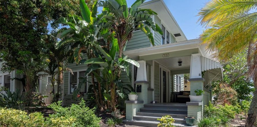 Villa ou maison à Saint Petersburg, Floride 3 chambres, 107.02 m2 № 2208329