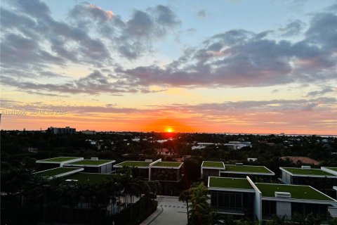 Apartment in Key Biscayne, Florida 2 bedrooms, 160.44 sq.m. № 2087308