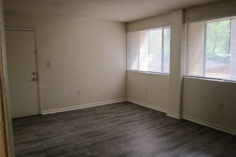 Appartement à louer à Gainesville, Floride: 2 chambres, 83.61 m2 № 1743758 - photo 10