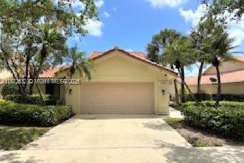 Villa ou maison à vendre à West Palm Beach, Floride: 3 chambres, 180.69 m2 № 1923381 - photo 1