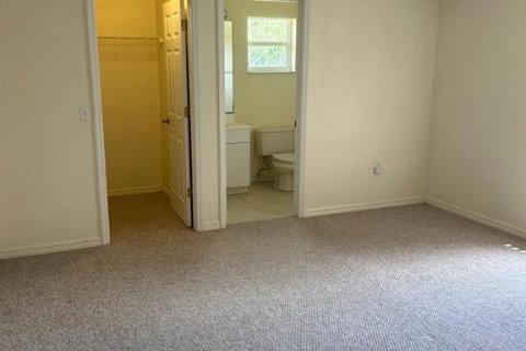 House in Deltona, Florida 3 bedrooms, 117.89 sq.m. № 1414913 - photo 2