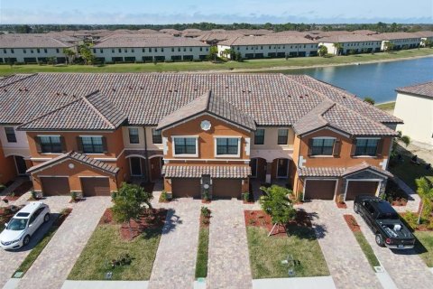 Adosado en alquiler en Venice, Florida, 3 dormitorios, 174.56 m2 № 1813811 - foto 2
