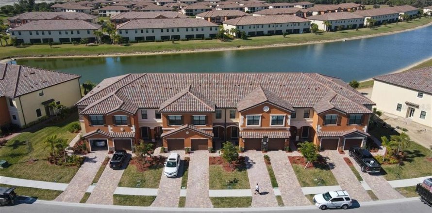 Adosado en Venice, Florida 3 dormitorios, 174.56 m2 № 1813811