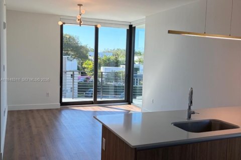 Снять в аренду квартиру в Саут-Майами, Флорида 2 спальни, 3912.67м2, № 2004345 - фото 14