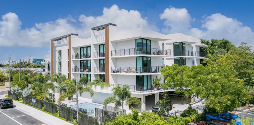 Квартира в Саут-Майами, Флорида 2 спальни, 3912.67м2 № 2004345