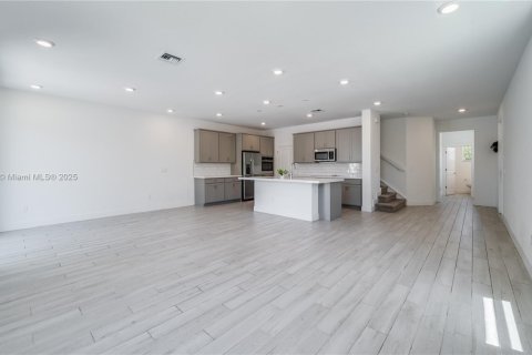 Townhouse in Stuart, Florida 3 bedrooms, 187.38 sq.m. № 1891426 - photo 8