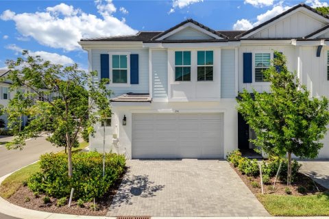 Townhouse in Stuart, Florida 3 bedrooms, 187.38 sq.m. № 1891426 - photo 1