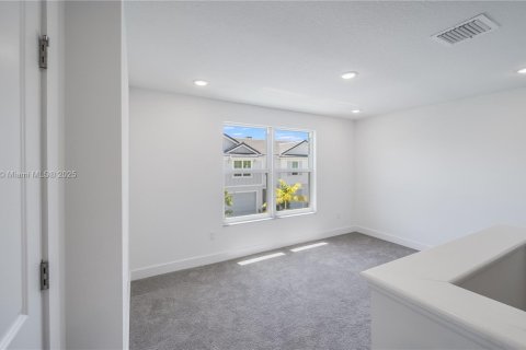 Townhouse in Stuart, Florida 3 bedrooms, 187.38 sq.m. № 1891426 - photo 16