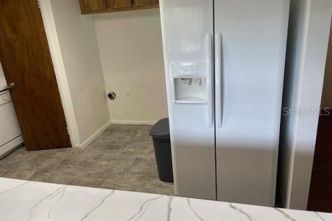 Condo in South Daytona, Florida, 2 bedrooms  № 1659623 - photo 16