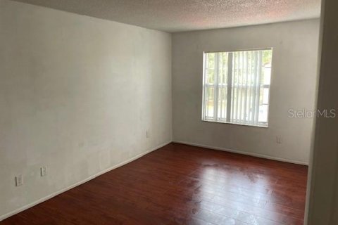 Condo in South Daytona, Florida, 2 bedrooms  № 1659623 - photo 8