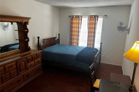 Condo in South Daytona, Florida, 2 bedrooms  № 1659623 - photo 17