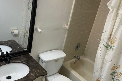 Condo in South Daytona, Florida, 2 bedrooms  № 1659623 - photo 11