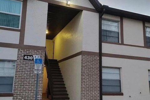 Condo in South Daytona, Florida, 2 bedrooms  № 1659623 - photo 1