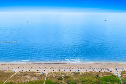 Commercial property in Delray Beach, Florida № 1994083 - photo 16