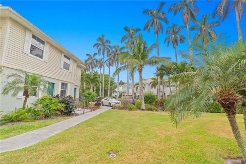 Commercial property in Delray Beach, Florida № 1994083 - photo 20