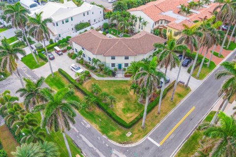 Commercial property in Delray Beach, Florida № 1994083 - photo 2