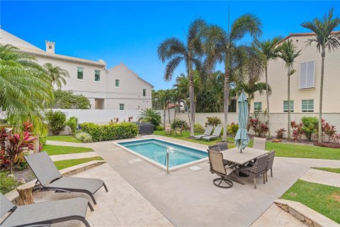 Commercial property in Delray Beach, Florida № 1994083 - photo 27