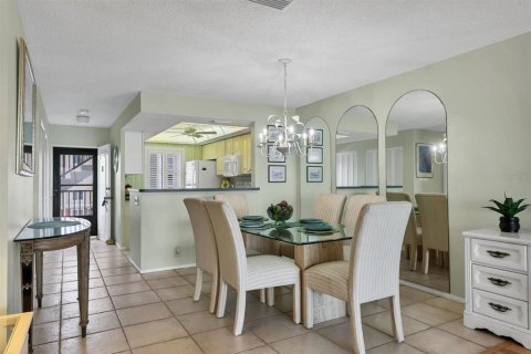 Copropriété à vendre à Sarasota, Floride: 2 chambres, 101.54 m2 № 2093090 - photo 19