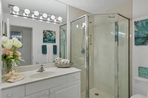 Copropriété à vendre à Sarasota, Floride: 2 chambres, 101.54 m2 № 2093090 - photo 27