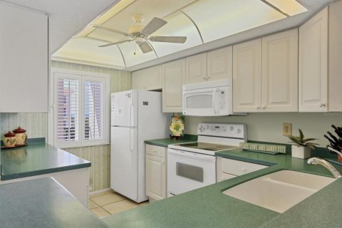 Copropriété à vendre à Sarasota, Floride: 2 chambres, 101.54 m2 № 2093090 - photo 14
