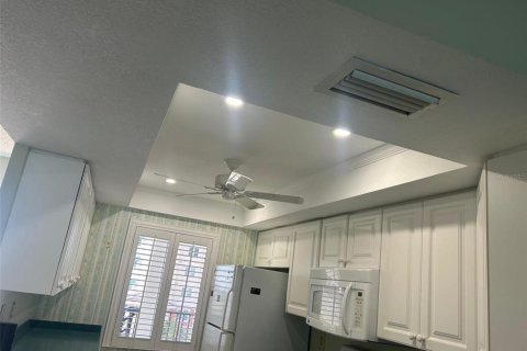 Copropriété à vendre à Sarasota, Floride: 2 chambres, 101.54 m2 № 2093090 - photo 15