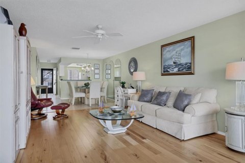Copropriété à vendre à Sarasota, Floride: 2 chambres, 101.54 m2 № 2093090 - photo 13