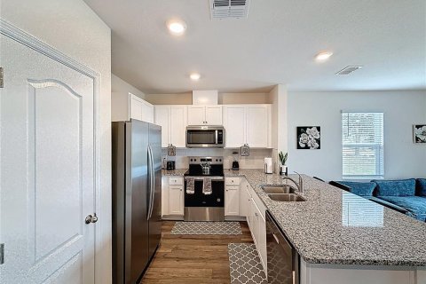 Touwnhouse à louer à Davenport, Floride: 3 chambres, 135.92 m2 № 2414054 - photo 3