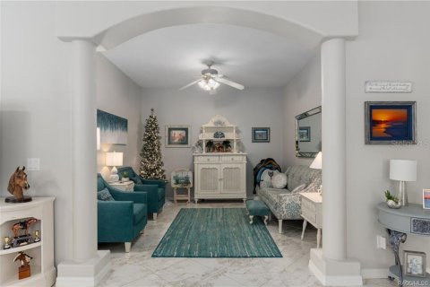 House in Inverness, Florida 2 bedrooms, 136.1 sq.m. № 2099530 - photo 7