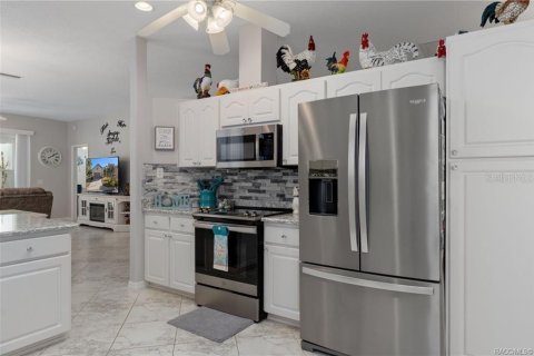 House in Inverness, Florida 2 bedrooms, 136.1 sq.m. № 2099530 - photo 16